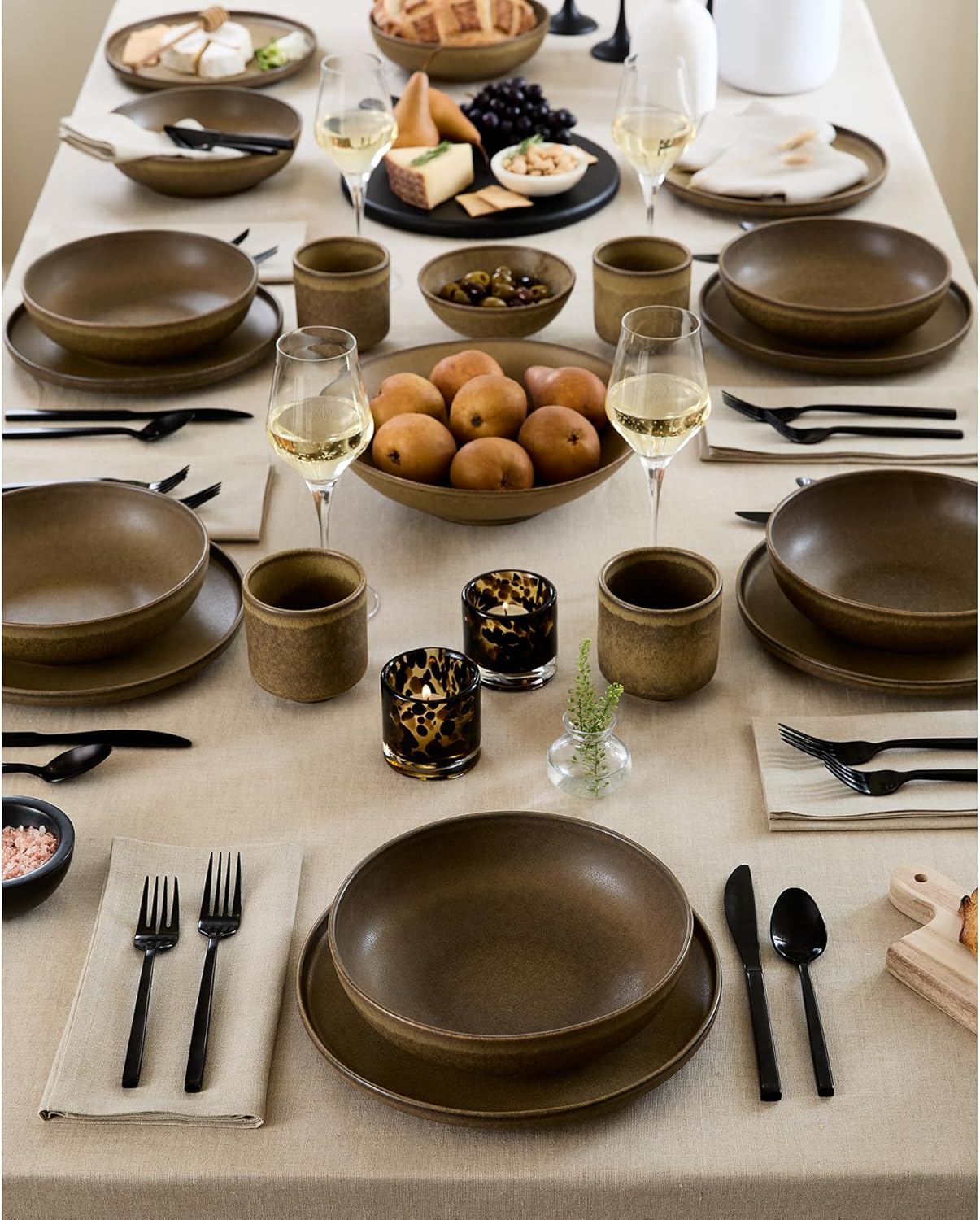 Solino Home Linen Natural Tablecloth 60 x 102 Inch - 100% Pure Linen Rectangular Tablecloth - Machine Washable Table Cloth for Fall, Autumn, Thanksgiving, Christmas, Holiday - Fete