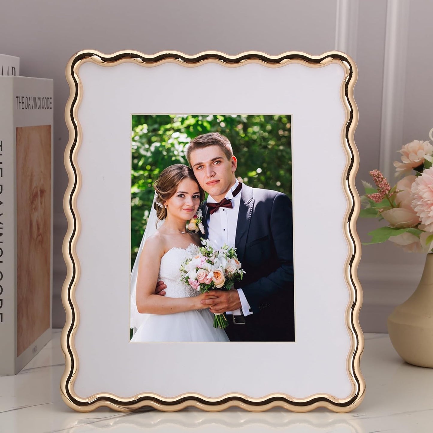 8 x 10'' Heavy-Duty Zinc Alloy Gold Photo Frames with Acid Free Mat for 5x7'',Wave Design Gold Picture Frame 8x10'' with Black Velvet Back
