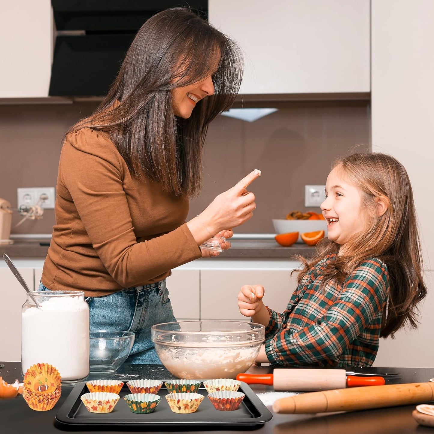 COcnny Fall Mini Cupcake Liners - 600pcs Autumn Football Muffin Paper Cupcakes Baking Cups Wrappers, Pumpkin Maple Leaf Case Cake Wrap Making Supplies for Fall Thanksgiving Halloween Party (10 Styles)