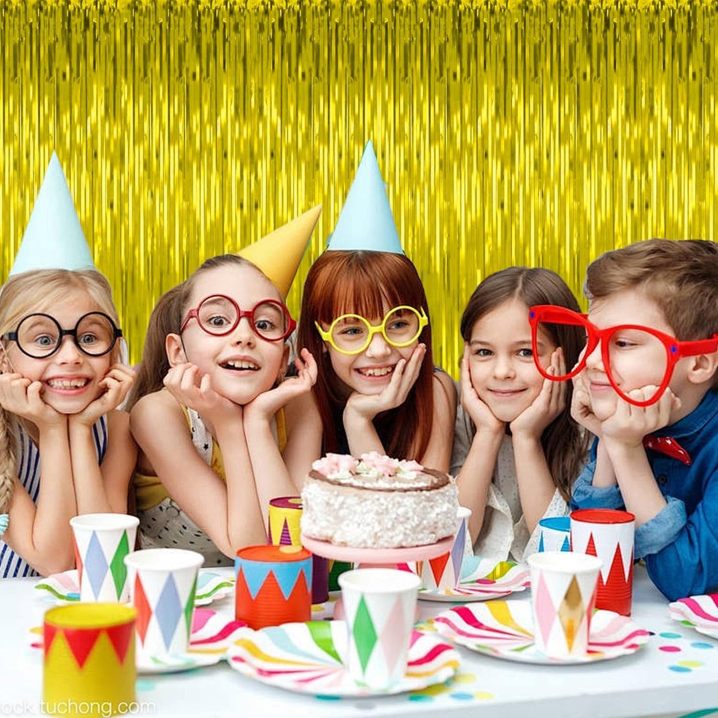 5 Pack Gold Fringe Curtain Backdrop Birthday Bachelorette Party Decorations Metallic Tinsel Streamers Foil Backdrop Christmas Graduation Wedding New Year Party Decorations