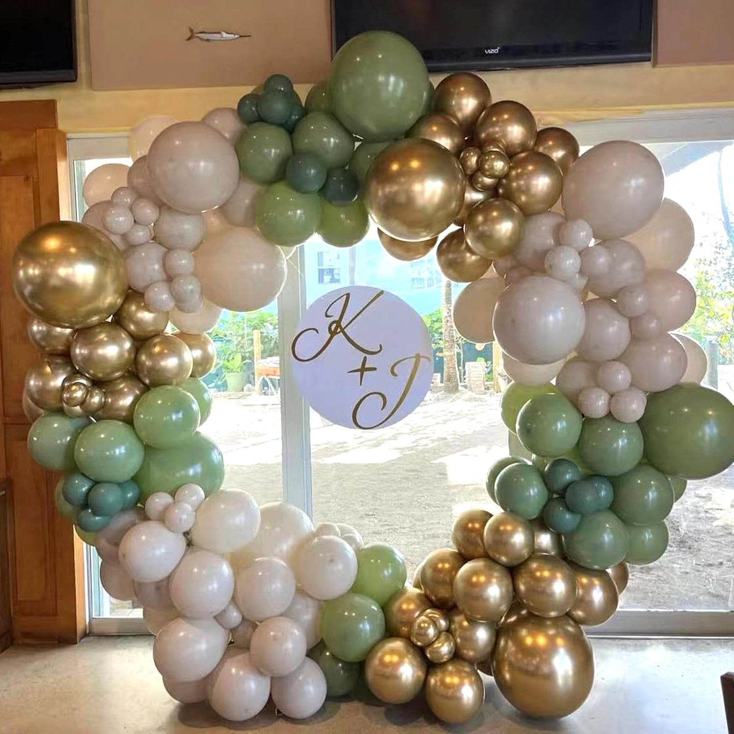 160Pcs Sage Green Gold Balloon Garland Arch Kit, Olive Green White Sand Gold Confetti Balloon with Heart Foil Balloons for Baby Shower Birthday Wedding Engagement Party Decorations