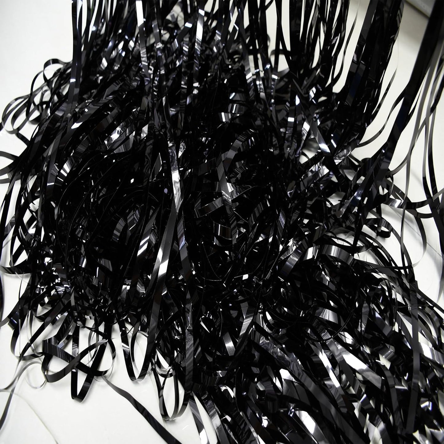 Foil Fringe Curtain Halloweens Party Decorations - Pure Black Tinsel Photo Backdrop Party Steamers Curtains for Birthdays Music Christmas Stranger Theme Parties