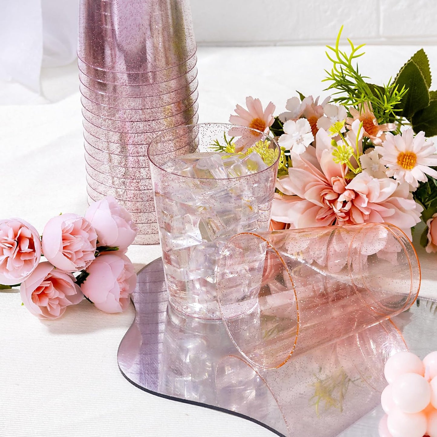 DaYammi 100 Pack 10 Oz Plastic Cups Glitter Disposable Cups in Assorted Colors,Plastic cup with 4 Colors, Disposable Wine Glasses Heavy Duty disposable Tumblers Drinking Cocktail Glasses for Party