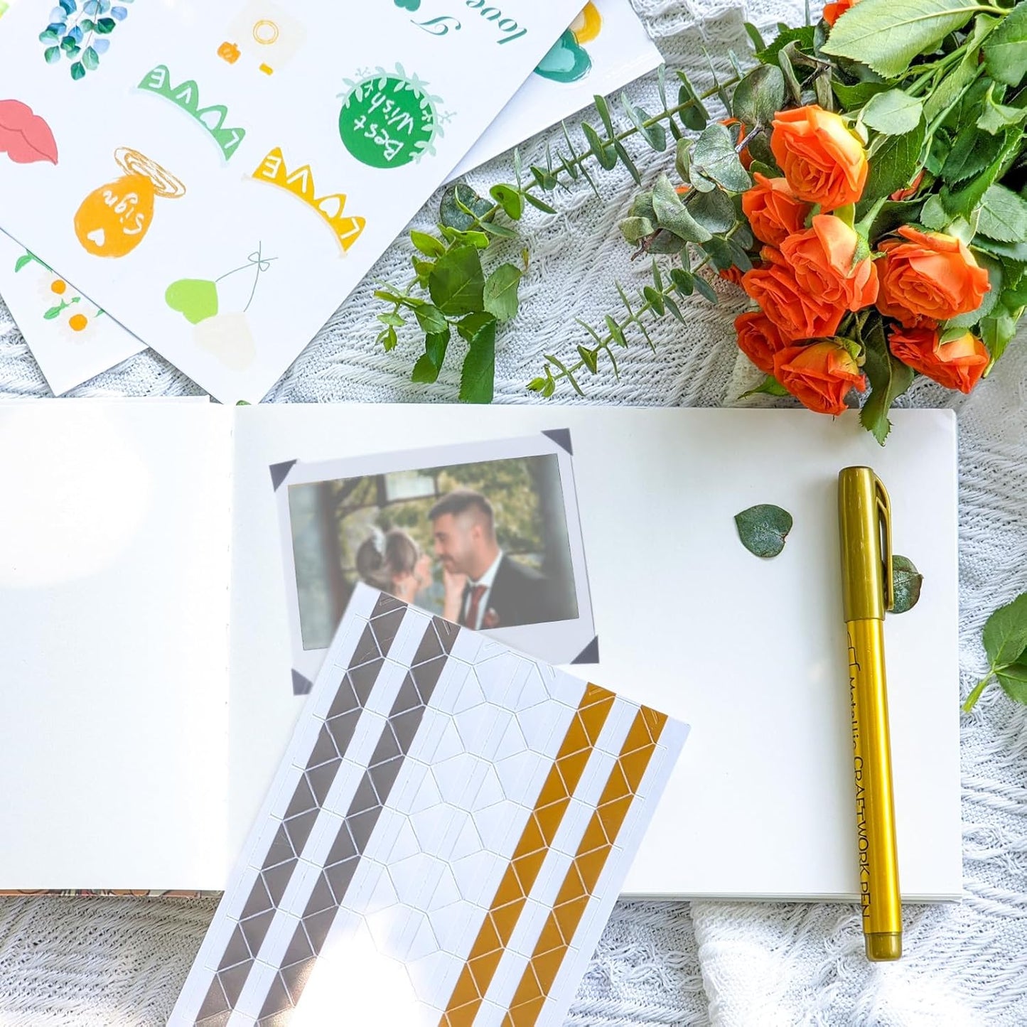 Guest Book for Wedding Reception, Party, Birthday, Polaroid GuestBook Retro Elegant Daisy Guest Sign In Book, Anniversary Sign Book Alternatives, 200 Blank Pages(100 sheets), 8.7"x5.9"