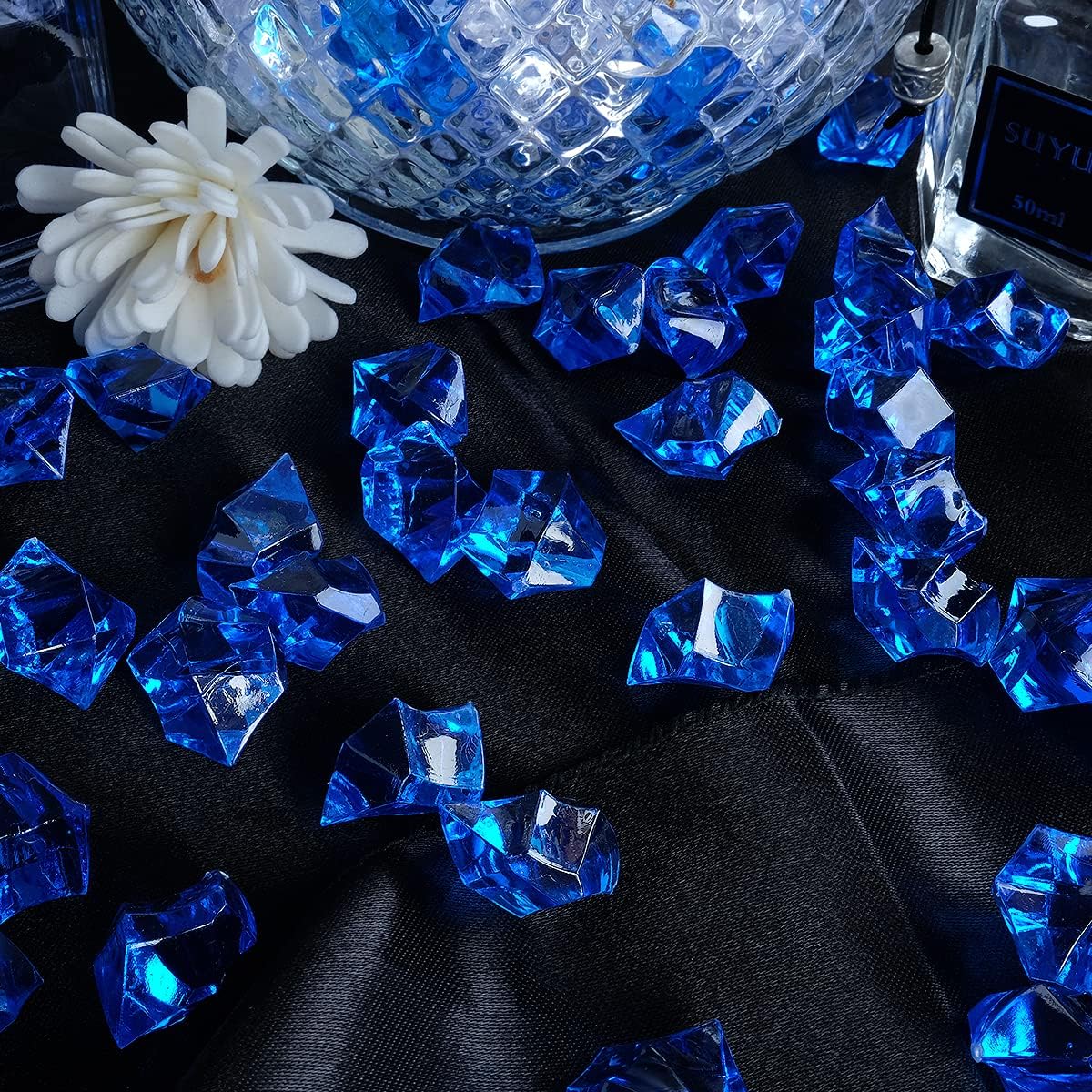 Babenest Acrylic Crushed Ice Rocks, 150 PCS Fake Crystals Plastic Ice Cubes Diamonds Gems for Vase Fillers, Home Decoration, Table Scatter, Event, Wedding, Arts & Crafts (Royal Blue)
