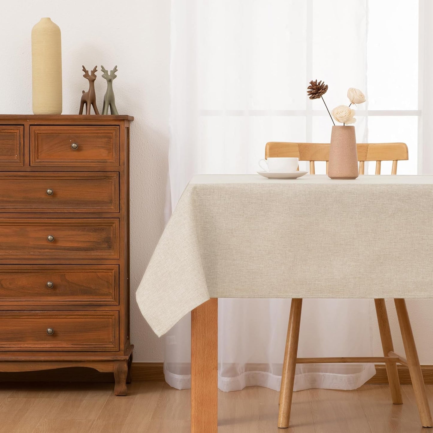 Hiasan Faux Linen Rectangle Tablecloth - Wrinkle and Stain Resistant Washable Table Cloth for Kitchen Dining Room Holiday Table Cover for Party Dinner, Beige, 70 x 140 Inch