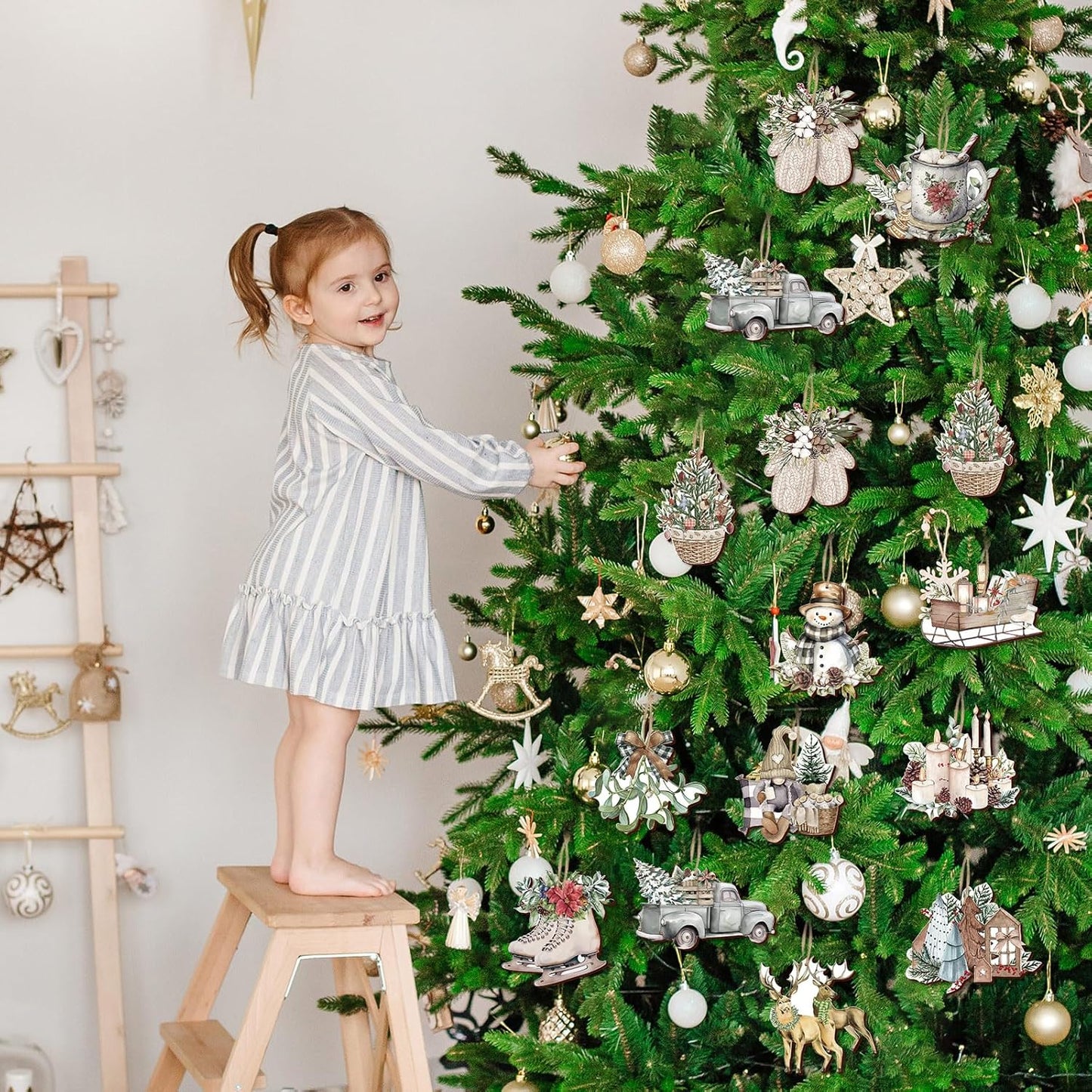 Suzile 36 Pcs Christmas Wooden Ornaments Vintage Christmas Tree Ornaments Xmas Decorations for Tree Wreaths Xmas Hanging Wood Cutouts Decor for Home Winter Party