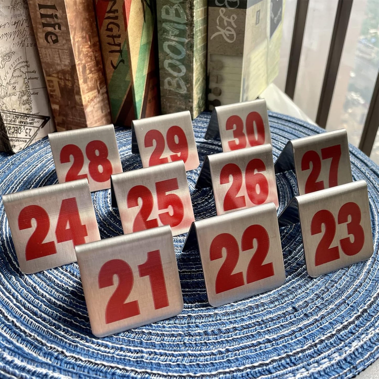 10 Pcs Metal Place Cards Stackable Tent Style Table Numbers，Place Card Holders for Celebration Wedding Party Restaurants Cafes Bars Gatherings meeting Room Board Game Serial (Small 21-30, Red)