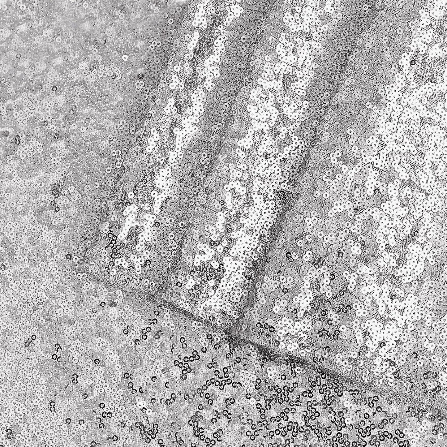 OQSQ Silver 50" Round Sequin Tablecloth, Glitter Tablecloth for Bridal Shower Decorations, Birthday, Wedding, Dessert, Banquet（50X50 inch Round,Silver.